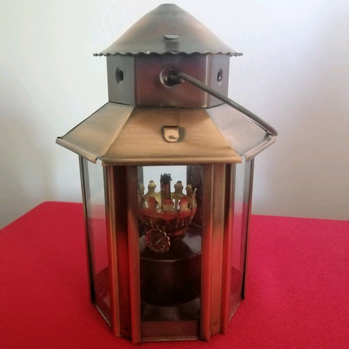Copper lantern like new, hexagonal with glass panels