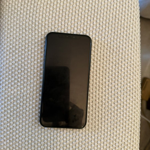 iPhone 11 Pro 64GB green, like new