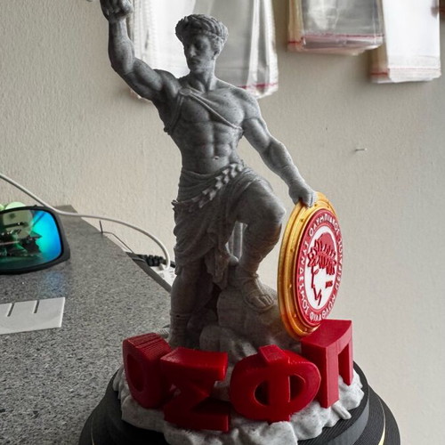 Olympiakos Statue with NFC on Shield like new, official replica