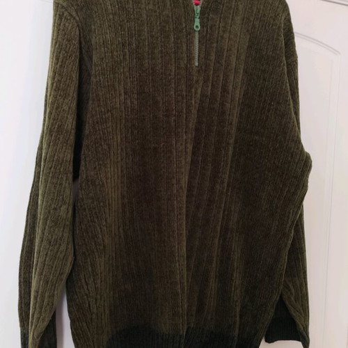 Men's shirt used, olive color, size L