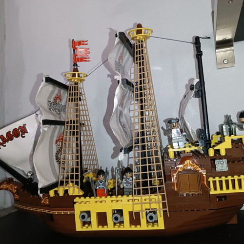 BricTek Pirates Dragon Pirate Ship used, 692 pieces
