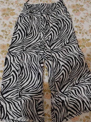 Anel black and white wide-leg pants, size S