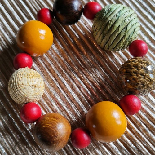 Colorful bracelet with wooden beads like new