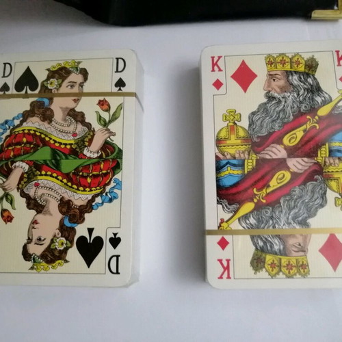 ML playing cards new, collectible, velvet case, set of 2