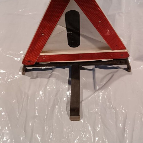 Heavy-duty folding car safety triangle like new