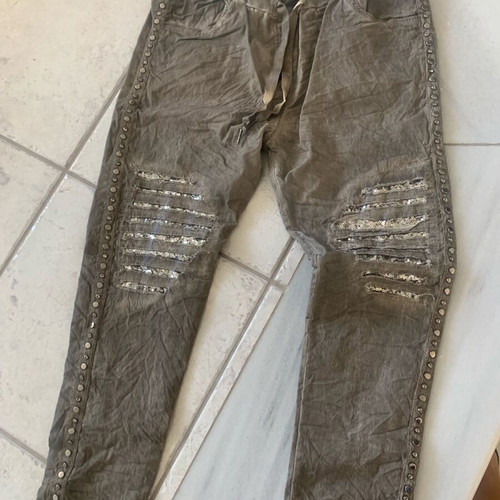 Pants with sequins new, elastic, size M