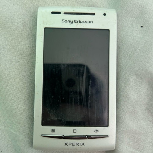 Sony Ericsson U15i used phone for parts without battery