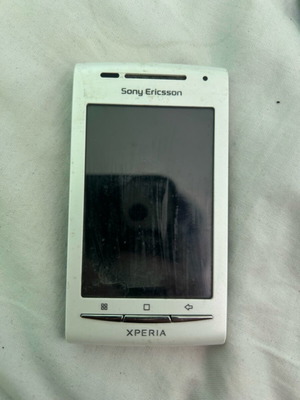 Sony Ericsson U15i μεταχειρισμένο τηλέφωνο για ανταλλακτικά χωρίς μπαταρία