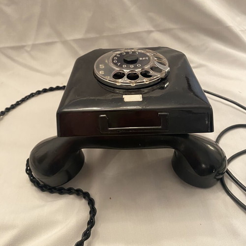 Vintage RFD Telephone from East Germany 1966 like new, bakelite