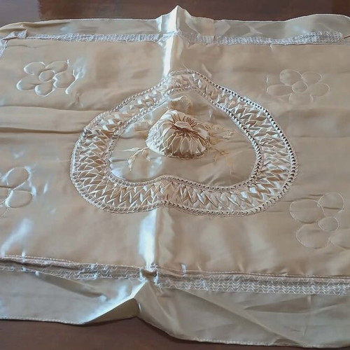 Handmade satin pillowcase like new