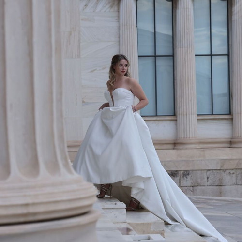 Demetrios wedding dress 2024 collection like new, white satin size 8