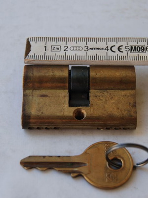 Domus lock cylinder used, with one key, length 5.4 cm