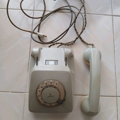 Siemens vintage rotary dial telephone used