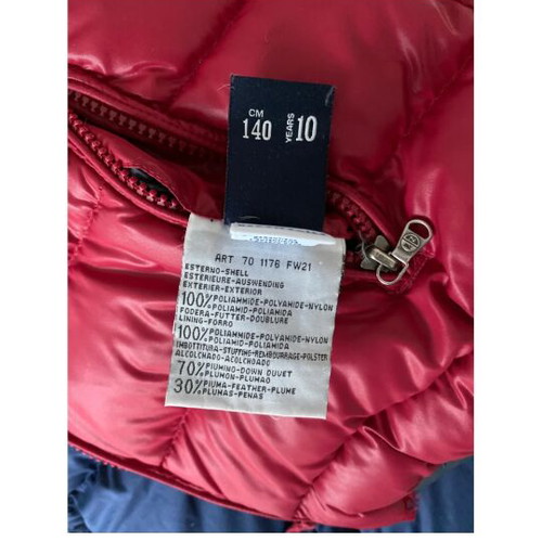 The North Sails down vest for boy 10 years like new, red