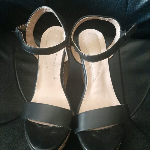 Alta Moda black sandals like new size 39 with high platform heel