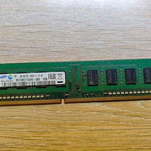Samsung RAM 2GB DDR3 1600MHz like new