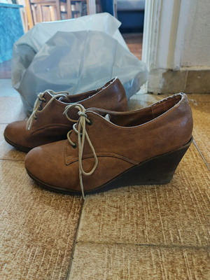Women's shoes used brown color size 41