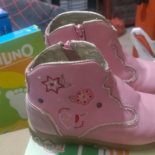 Crocodillino leather boots size 24 like new, pink with gold