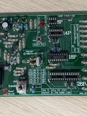 Velleman P8048-1 PIC Programmer & Experiment Board like new with accessories