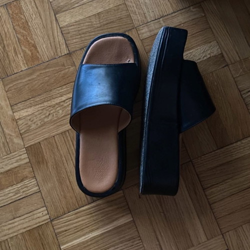 Flatform sandals black size 36.5 used