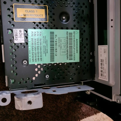 Honda Jazz gd3 factory radio CD like new with speakers