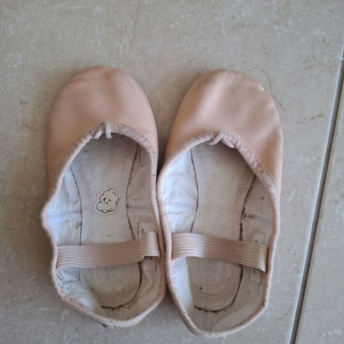 Ballet shoes used, leather, size 4 years