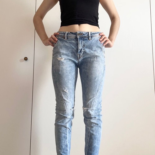 Skinny slim tapered distressed vintage jeans by Staff Jeans&Co used