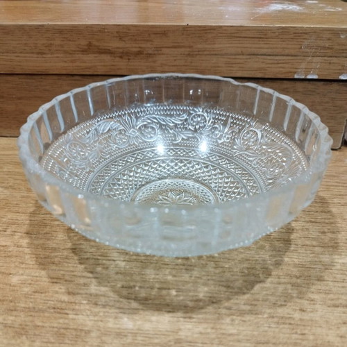 Granny's bowl like new, 14cm diameter