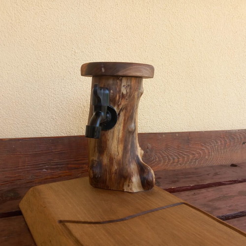 Alcohol dispenser handmade from walnut wood new