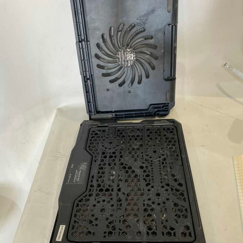 Set of 2 laptop stands used 35x26, 37x28