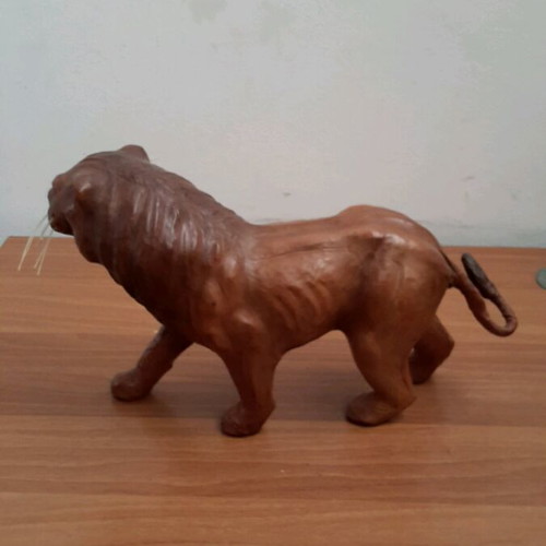 Decorative lion made of polyresin
