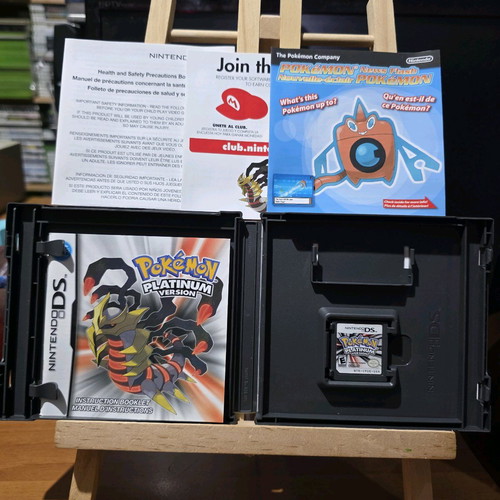 Pokémon Platinum Version Nintendo DS used with manual and inserts