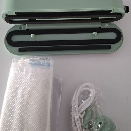 Vacuum Sealer Food Packaging Device new, sealed