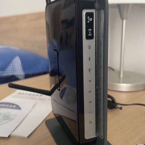 Netgear Wi-Fi Router used with antennas