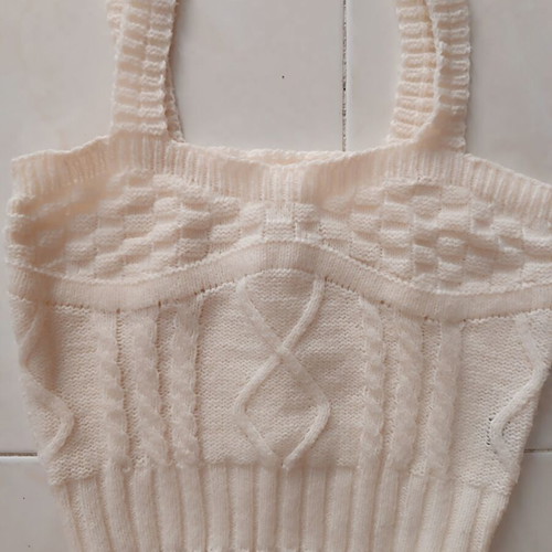 Shein knitted top medium cream color like new
