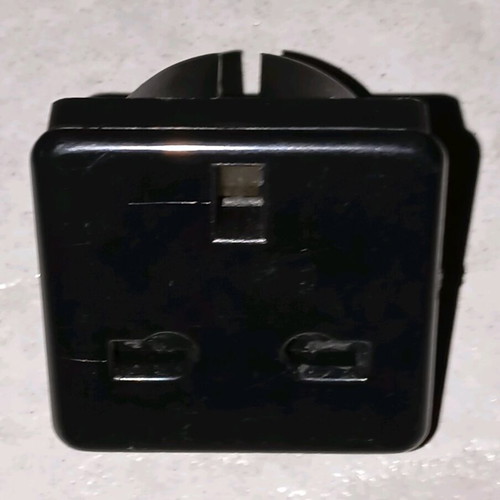 Adapter plug 110v to 220v new for devices with USA socket