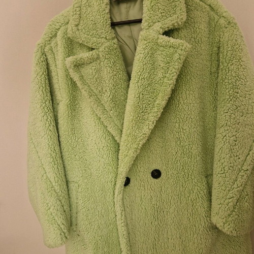 AME coat like new, light green, one size, warm, sheep texture