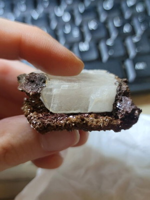 Asvestitis with siderite new, rare Greek combination