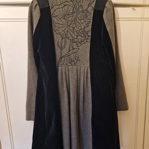 Velvet half coat like new, size M