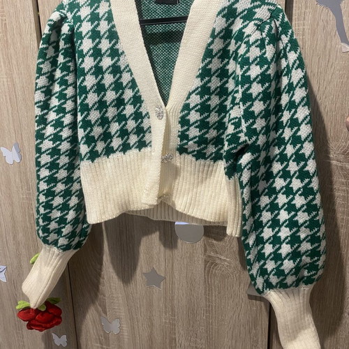 Women's cardigan like new, white and green, sizes M and L