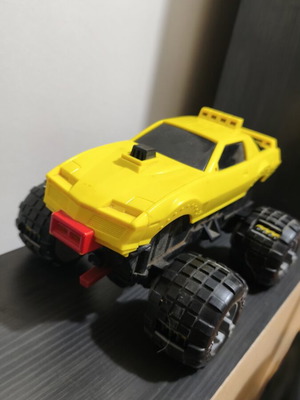 Agrimia Tigris toy car used, needs repair