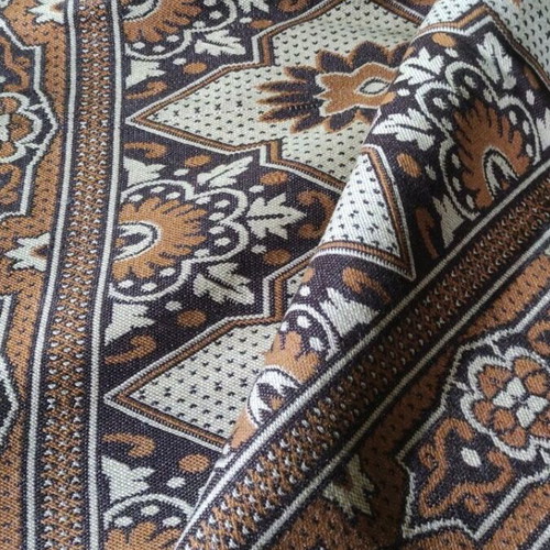 Wool rug like new, traditional, dimensions 235x260