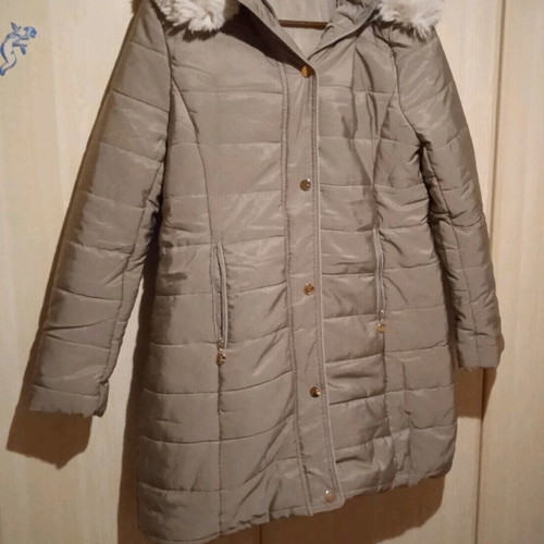 Jacket new, size XL, dark beige with removable hood and fur
