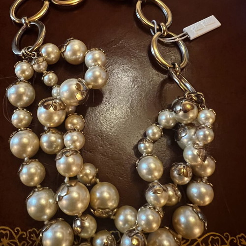 Folli Follie necklace like new, gold color
