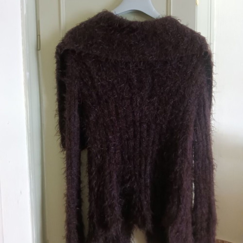 Medium woolly feather-like cardigan, Italian