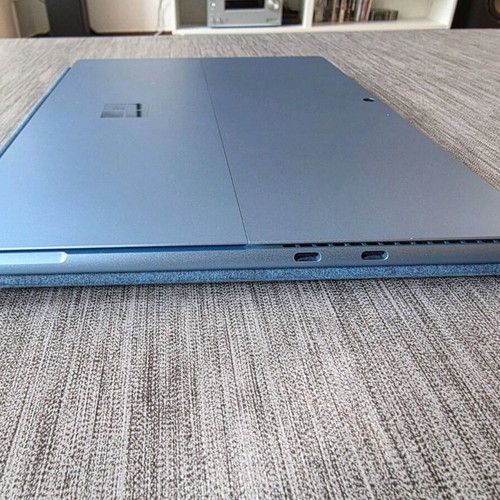 Microsoft Surface Pro 11 13" 120Hz OLED touchscreen, like new, 16GB RAM, 2TB SSD
