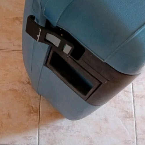 Plastic Waterproof Suitcase Large 53×73 New
