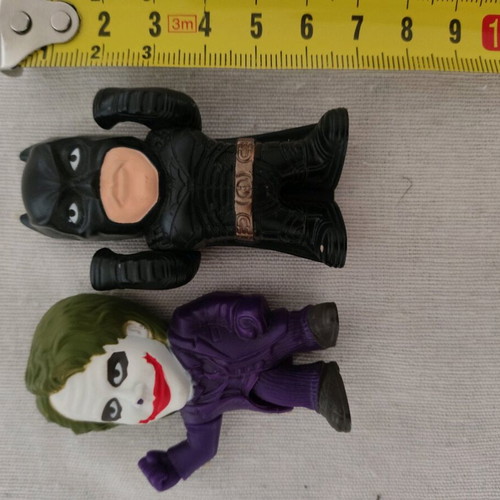 Batman Dark Knight and Joker 7cm figures like new, 2008 Nestle
