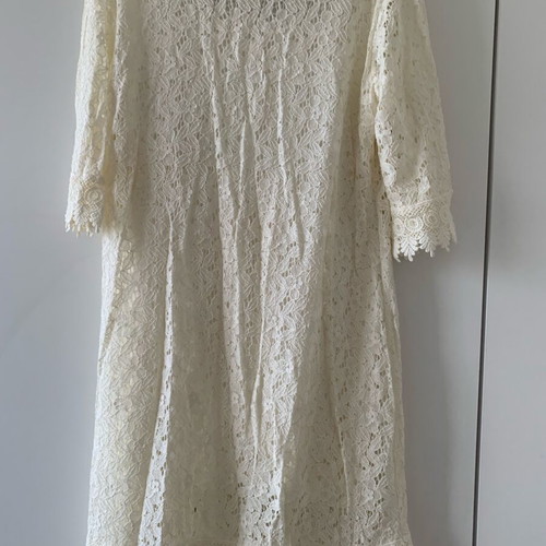 White lace dress M&G like new, Made in Italy with scarf