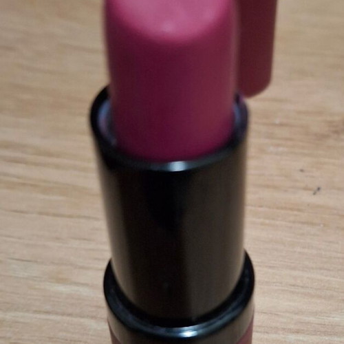 Golden Rose lipstick like new, shades of fuchsia and red
